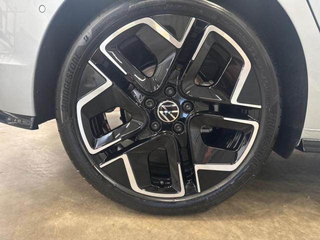 Volkswagen Golf image 3