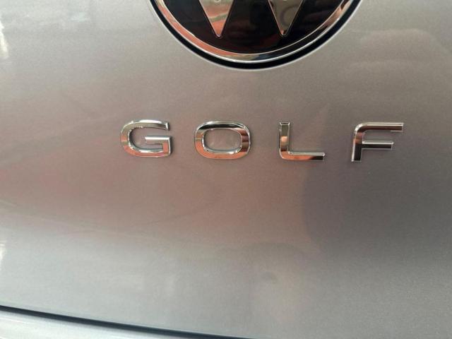 Volkswagen Golf image 8