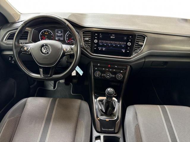 Volkswagen T-Roc image 6