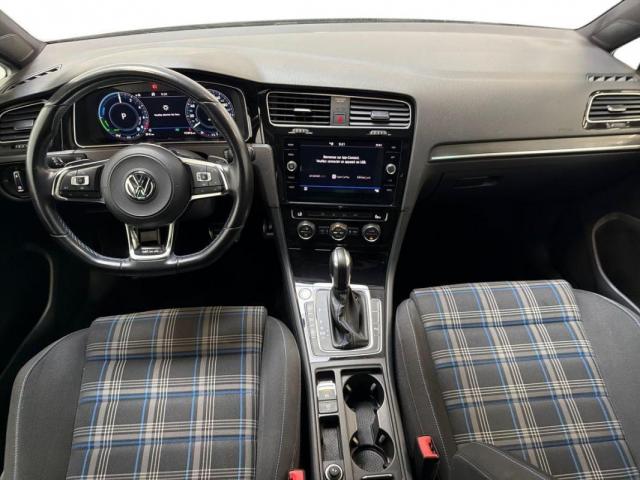 Volkswagen Golf image 2