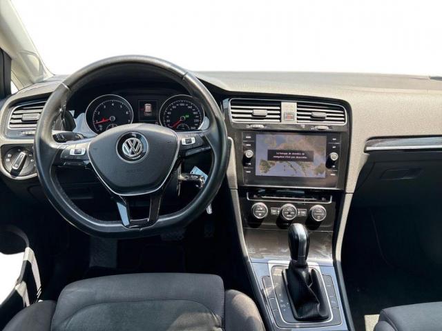 Volkswagen Golf image 6