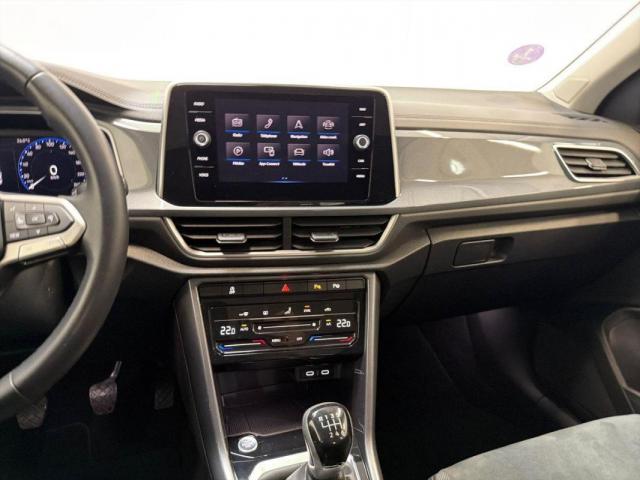 Volkswagen T-Roc image 6