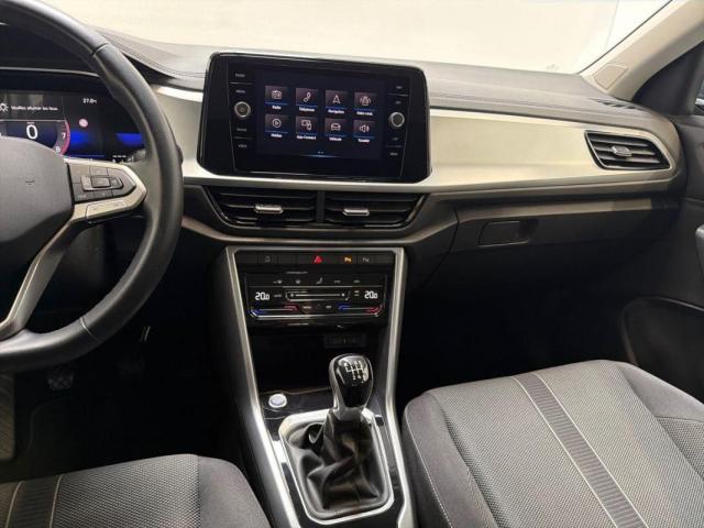 Volkswagen T-Roc image 5