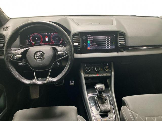 Skoda Karoq image 8