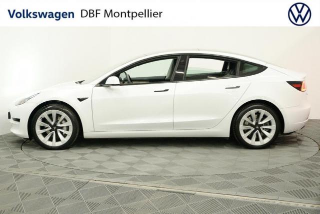 Tesla Model 3 image 4