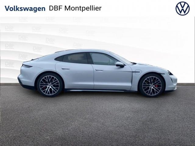 Porsche Taycan image 3