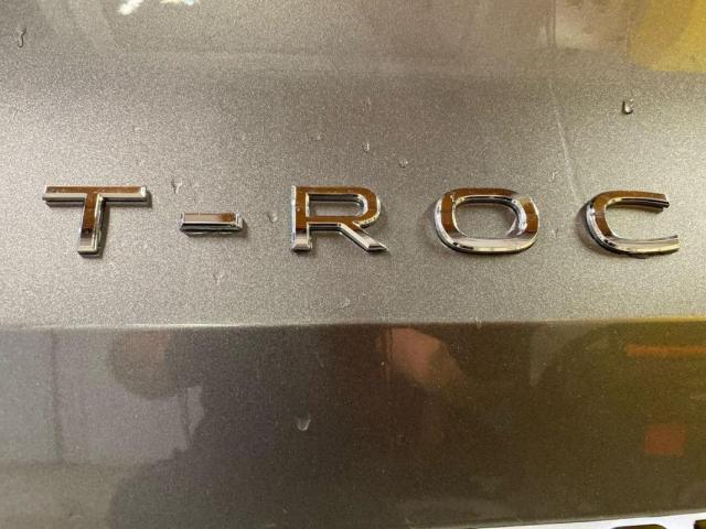 Volkswagen T-Roc image 8