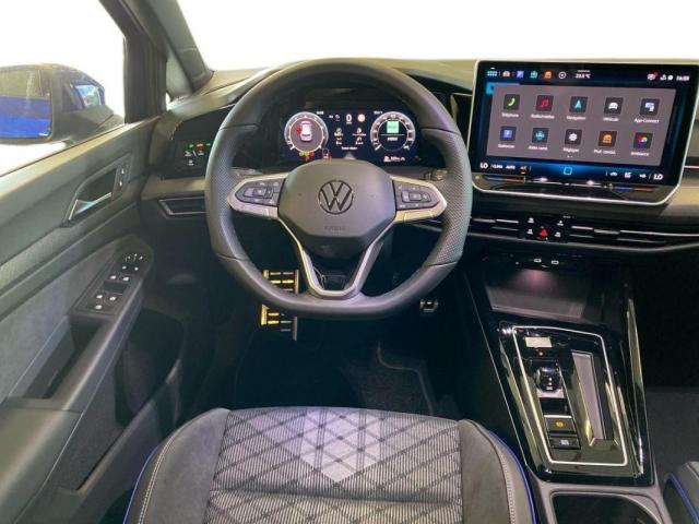 Volkswagen Golf image 9