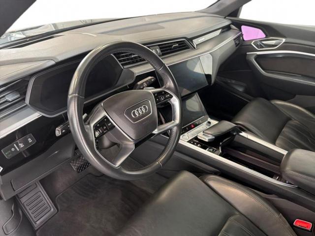 Audi E-Tron image 2