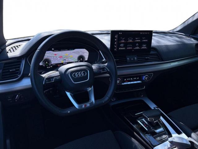 Audi Q5 image 1