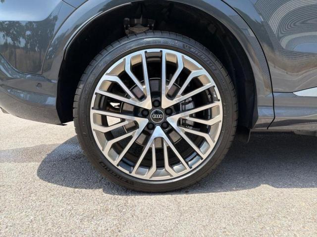 Audi Q5 image 8