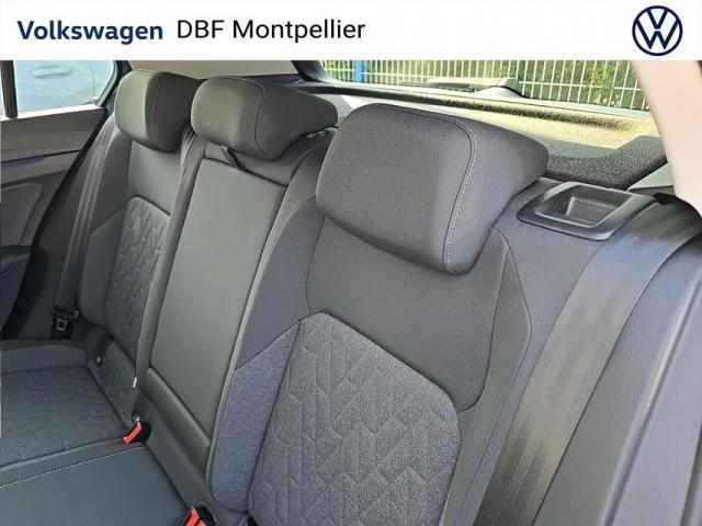 Volkswagen Golf image 9