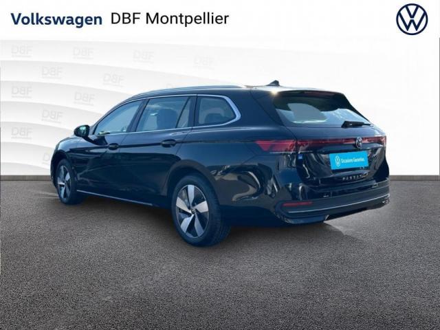 Volkswagen Passat image 5