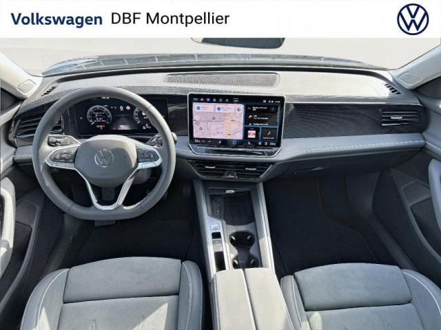 Volkswagen Passat image 8