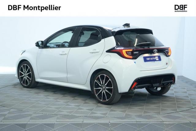 Toyota Yaris image 2