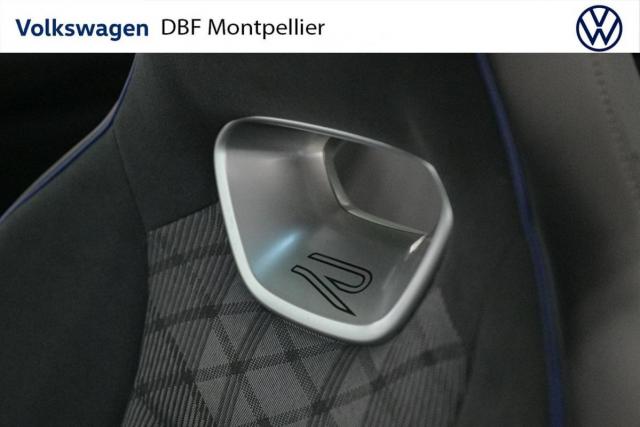 Volkswagen Passat image 7