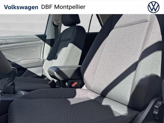 Volkswagen T-Roc image 9