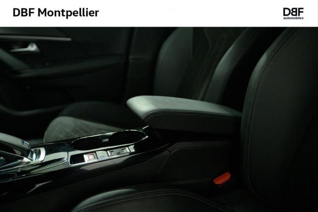 Peugeot 2008 image 9