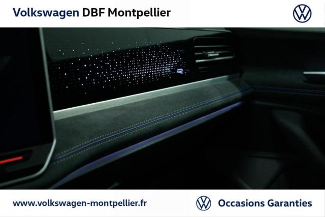 Volkswagen Passat image 8