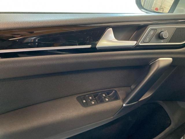 Volkswagen Golf Sportsvan image 5