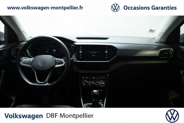 Volkswagen T-Cross image 2