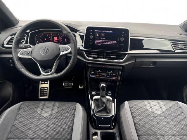 Volkswagen T-Roc image 9