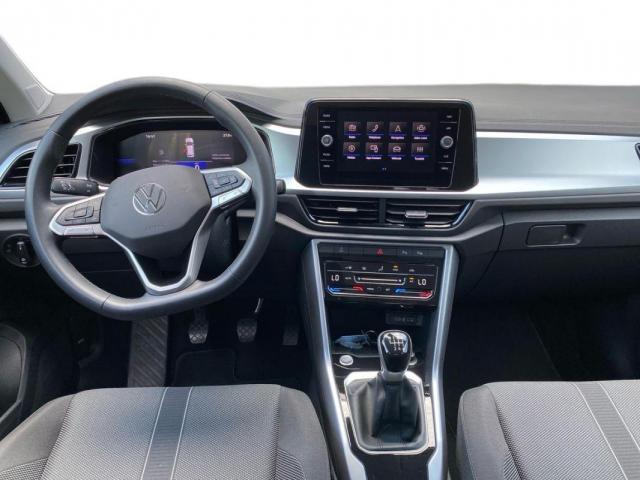 Volkswagen T-Roc image 6