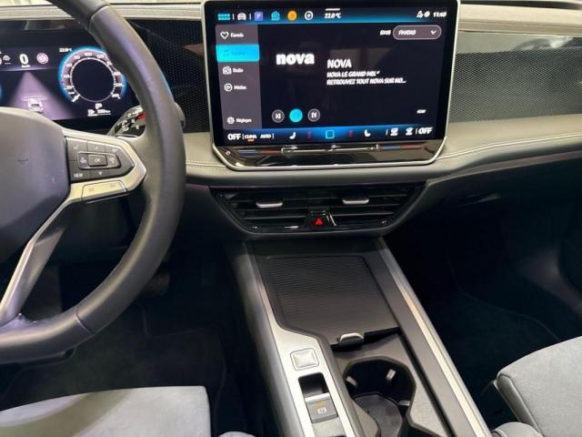 Volkswagen Passat image 1