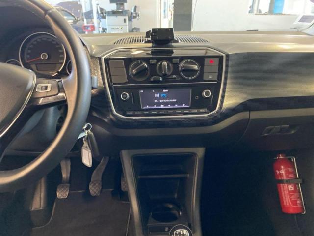 Volkswagen Up! image 9
