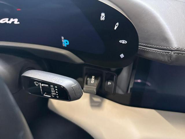 Porsche Taycan image 9