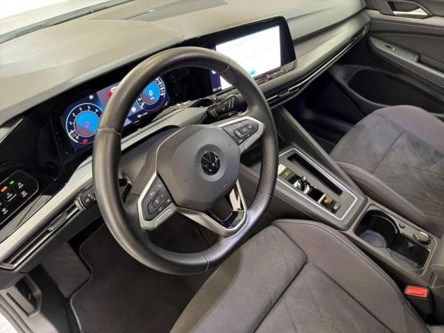 Volkswagen Golf image 4