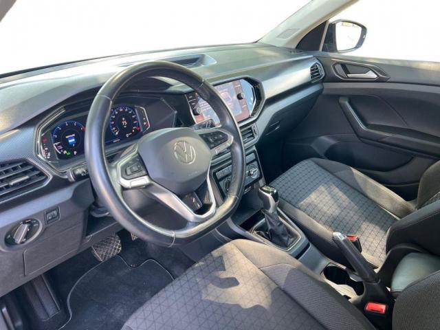 Volkswagen T-Cross image 2