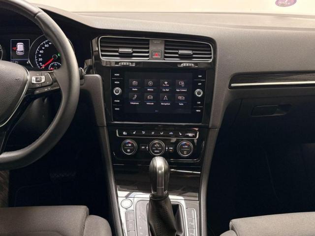 Volkswagen Golf image 2