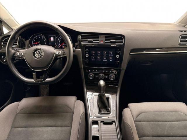 Volkswagen Golf image 4