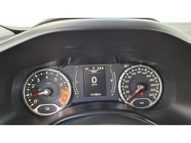 Jeep Renegade image 4