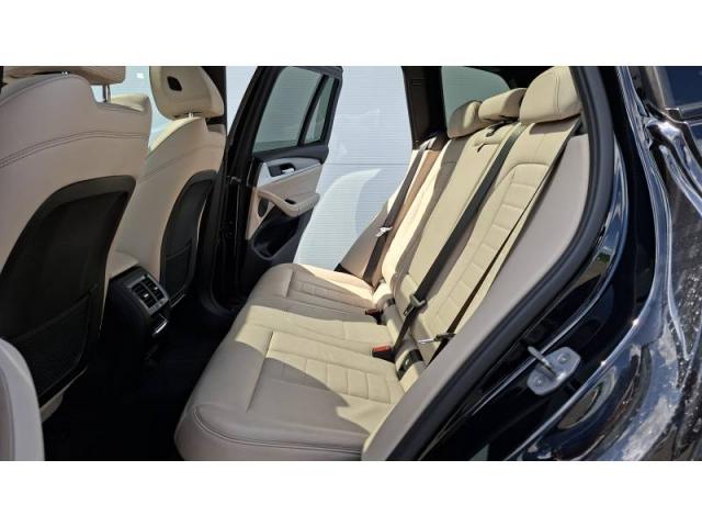 Bmw X3 image 8
