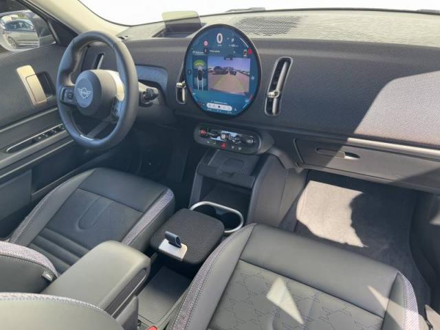 Mini Countryman image 6
