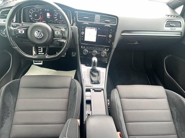 Volkswagen Golf image 4