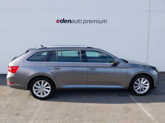 Skoda Superb image 2