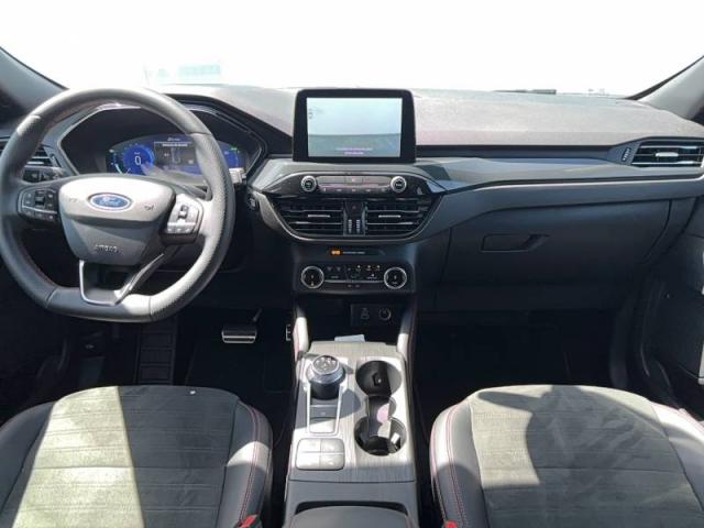 Ford Kuga image 4