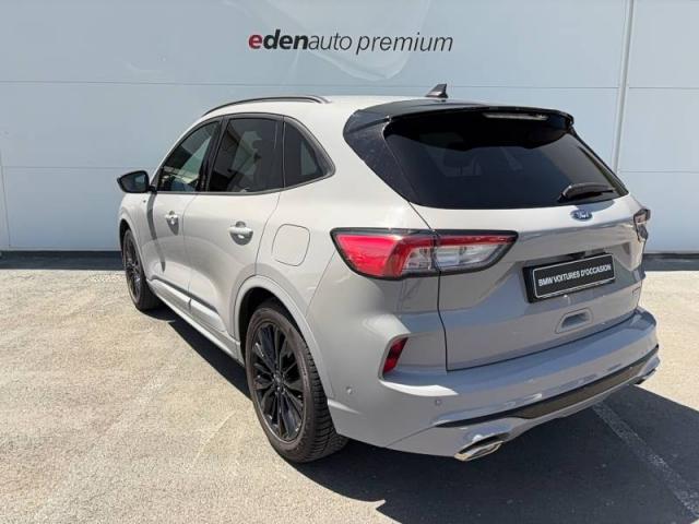 Ford Kuga image 2