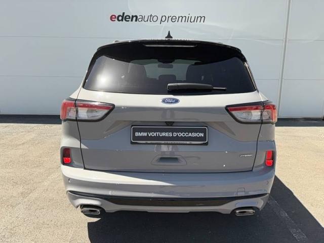 Ford Kuga image 3