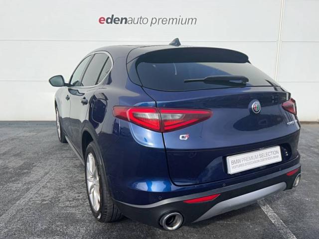 Alfa Romeo Stelvio image 6