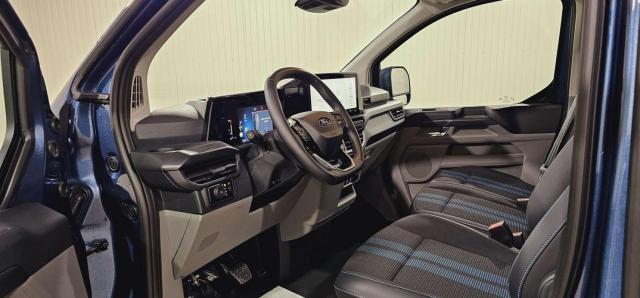 Ford Transit Custom image 1