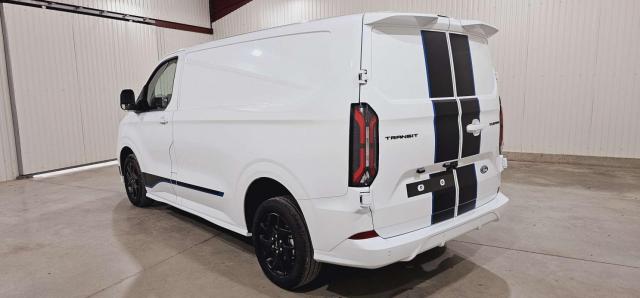 Ford Transit Custom image 9