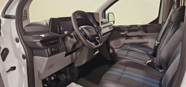 Ford Transit Custom image 9