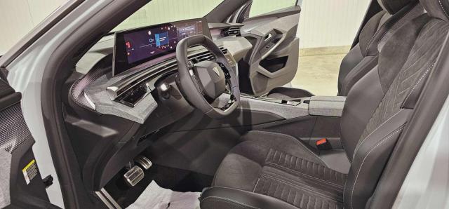Peugeot 3008 image 2
