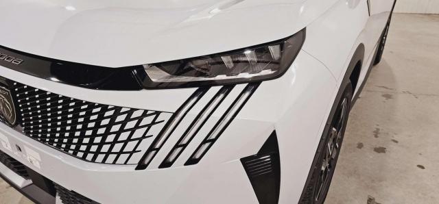 Peugeot 3008 image 8
