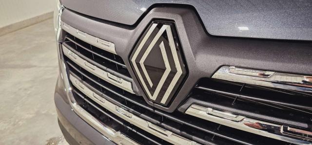 Renault Trafic image 3