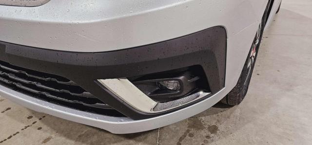 Renault Trafic image 2